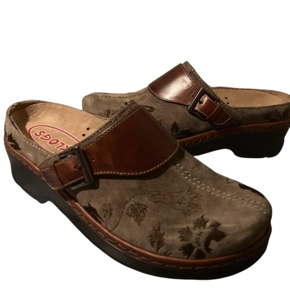 Klogs Footwear Austin Embroidered Leather Women's Clogs NEW - Picture 4 of 9